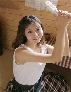 上山奈奈